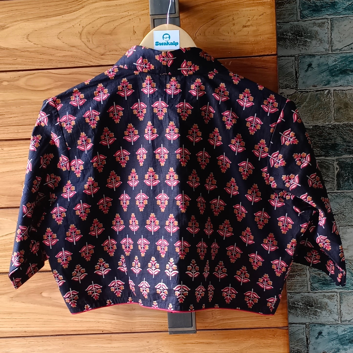 Black Printed Cotton Collar Neck Blouse/Croptop