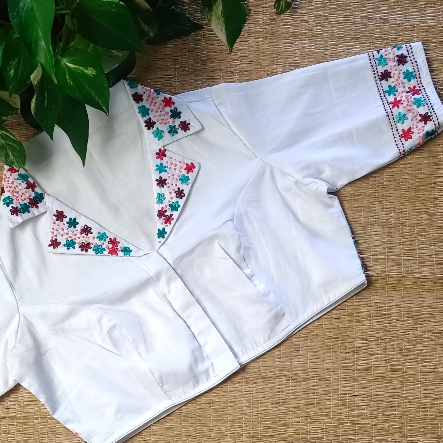 White collar neck hand embroidery blouse