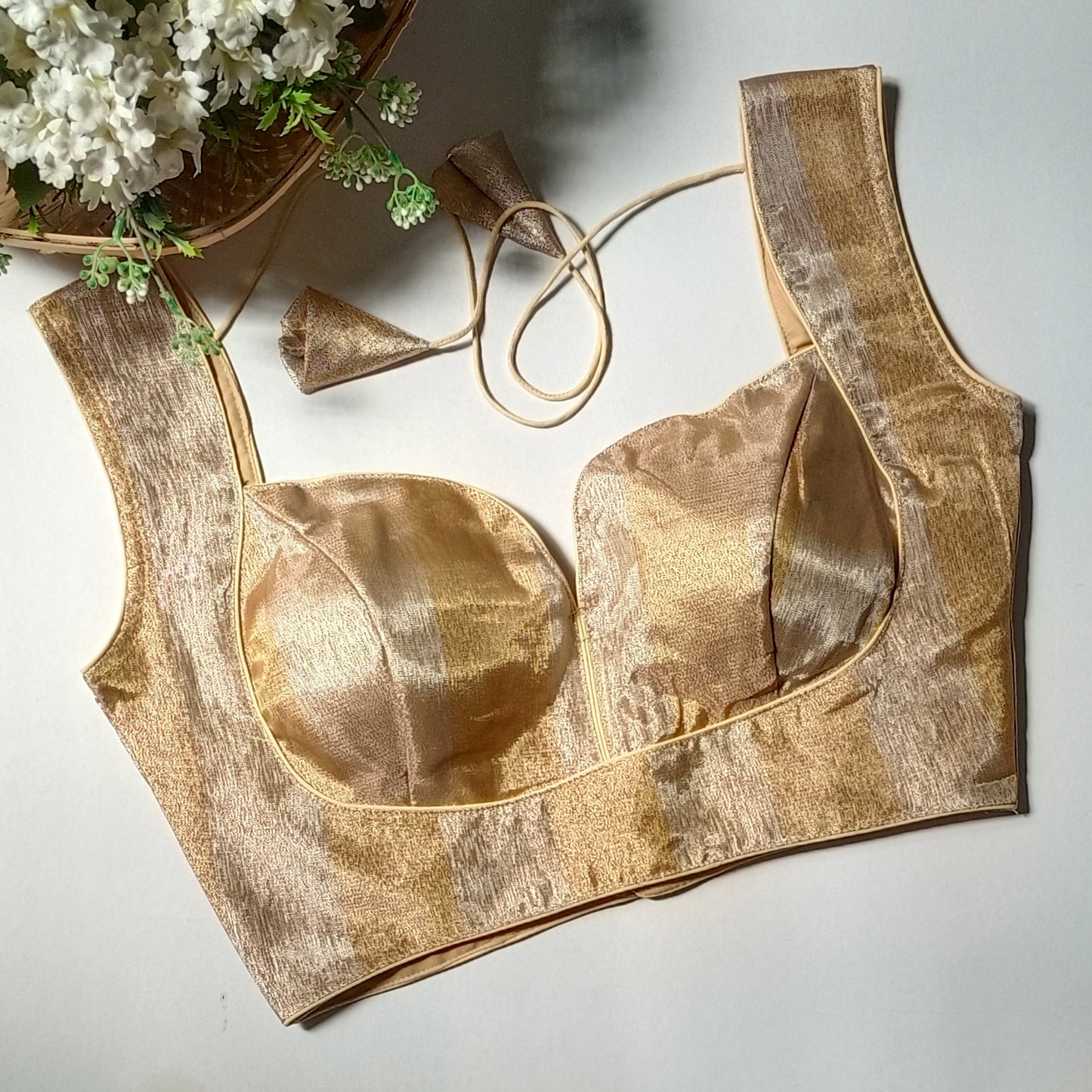 Golden Sweetheart Neck Sleeveless Blouse