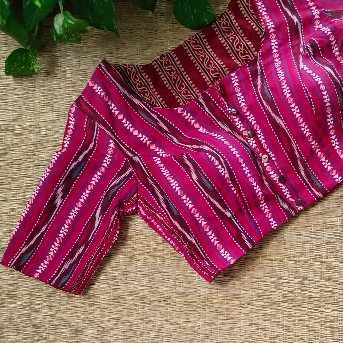 Ajrak & Ikkat Reversible flexi fit blouse 5