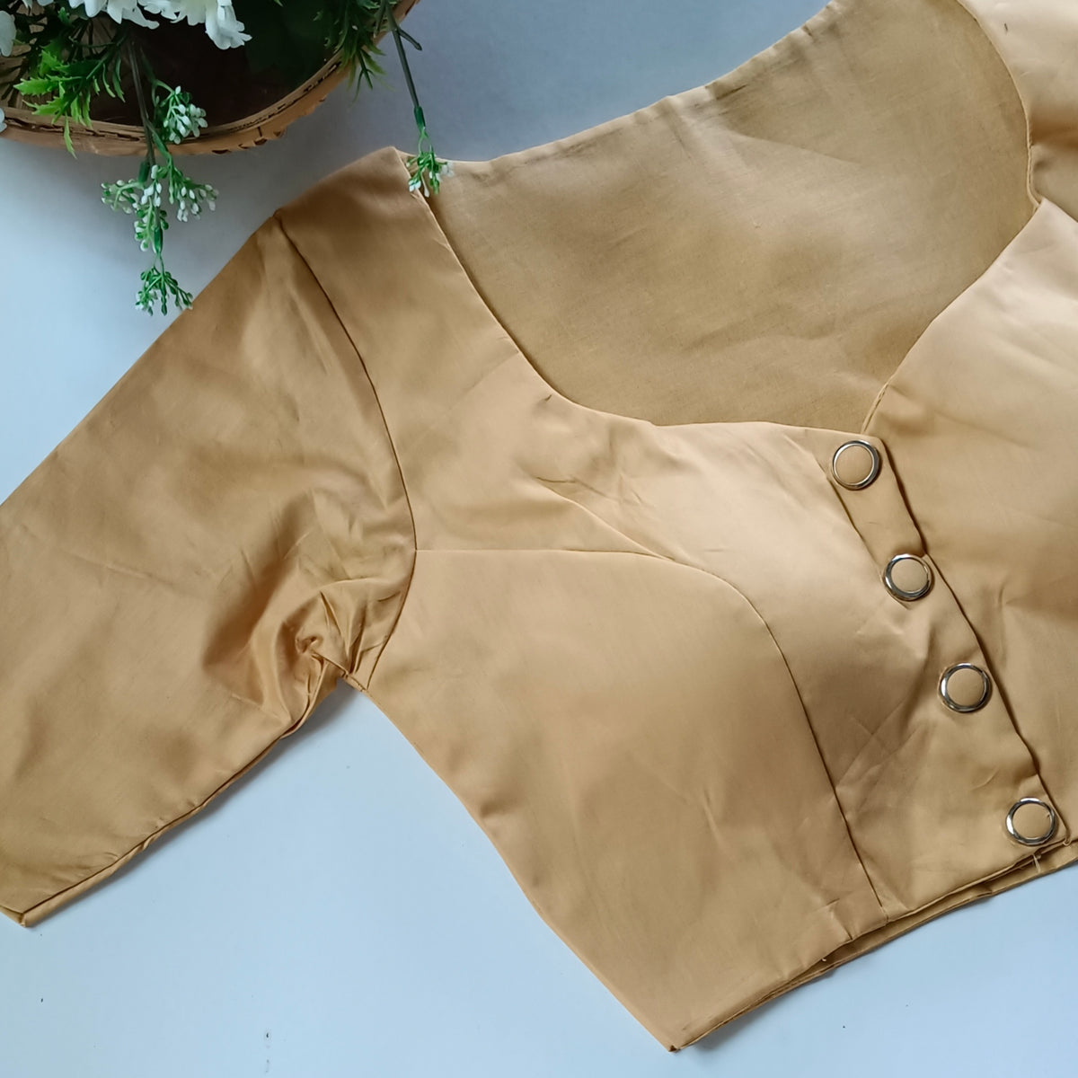 Golden 2 plain blouse with buttons