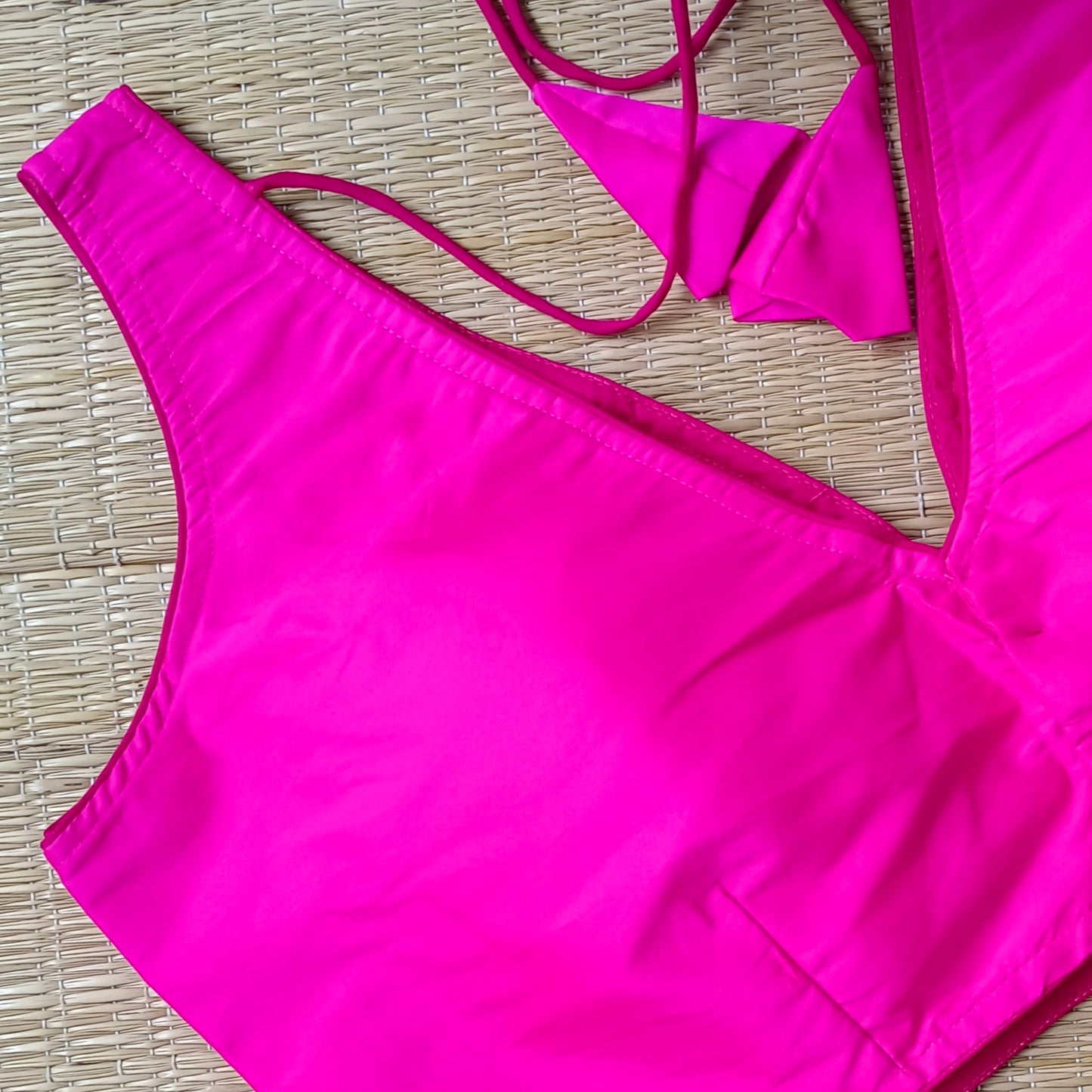 Rani pink plain V-neck sleeveless blouse