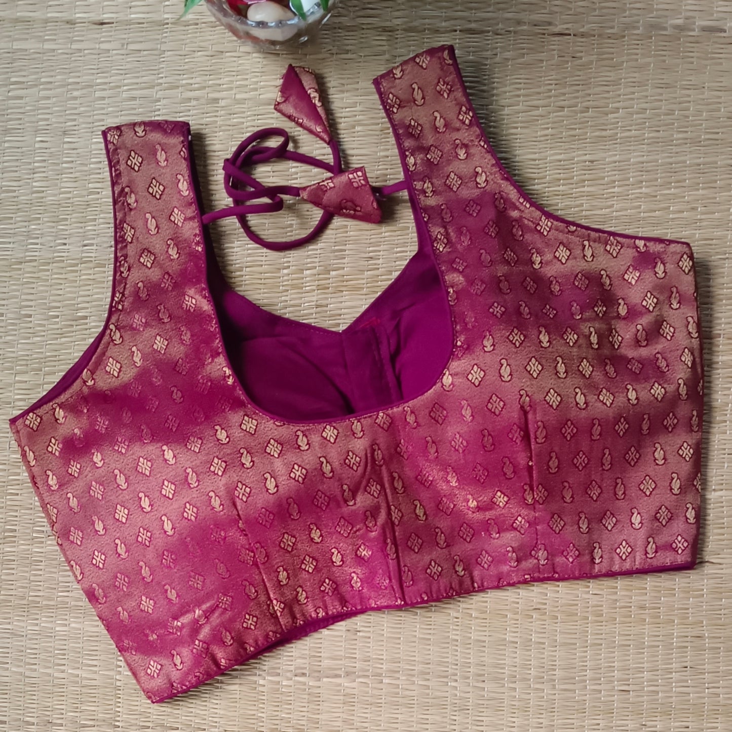 Maroon Brocade blouse with attachable sleeves