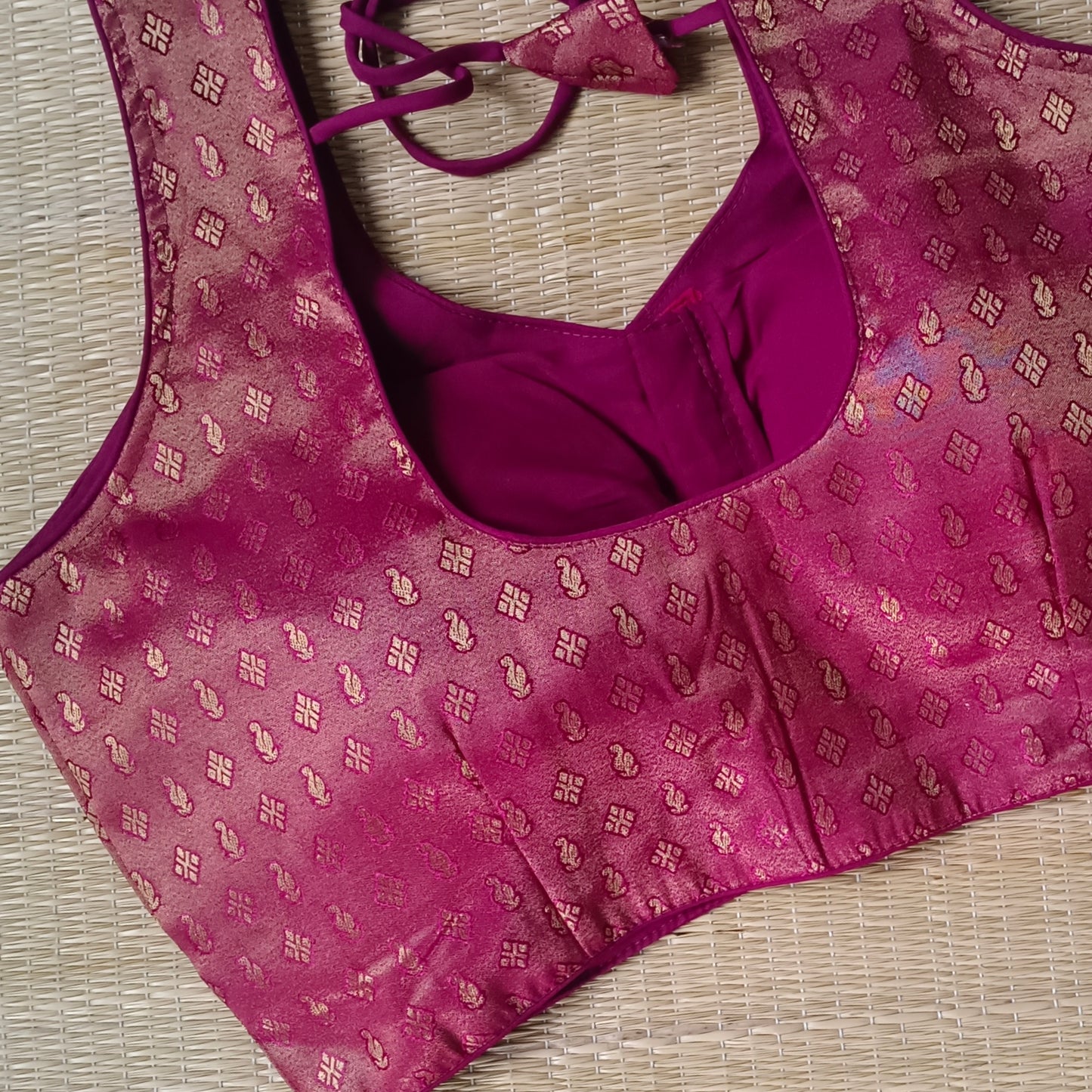 Maroon Brocade blouse with attachable sleeves