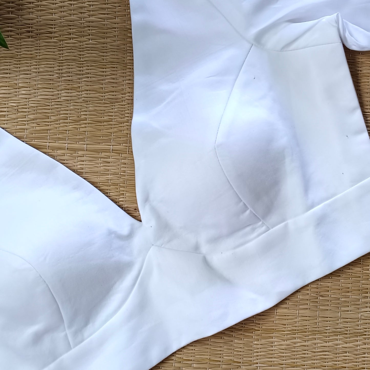 White plain V-neck blouse
