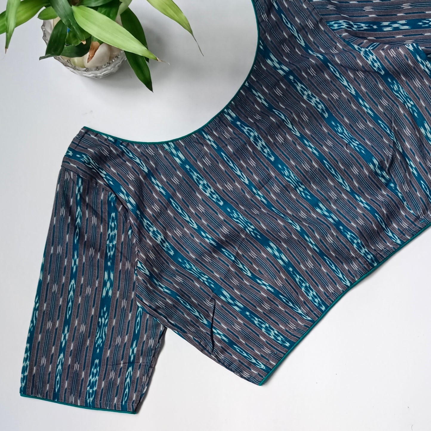 Grey printed cotton boat neck blouse