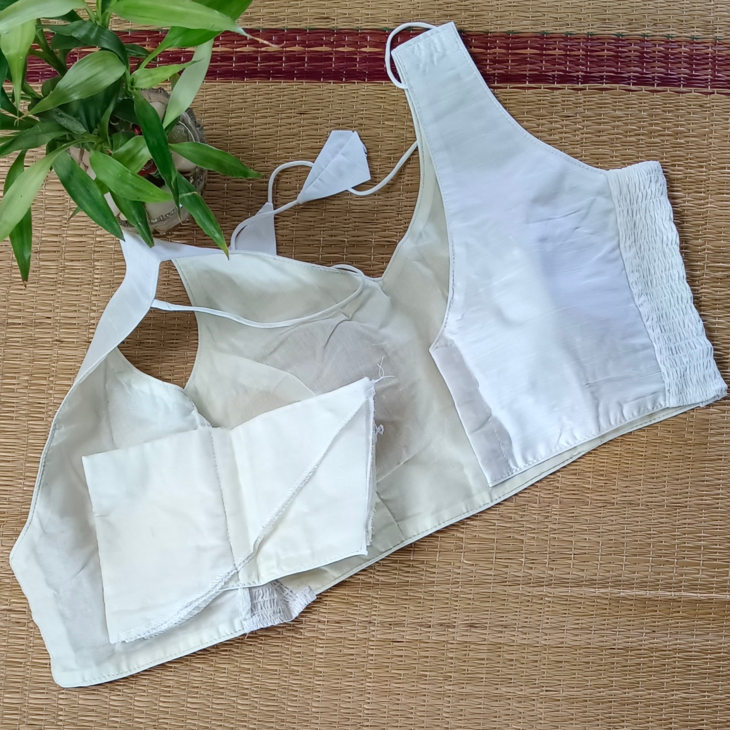 White plain flexifit blouse (attachable sleeves)