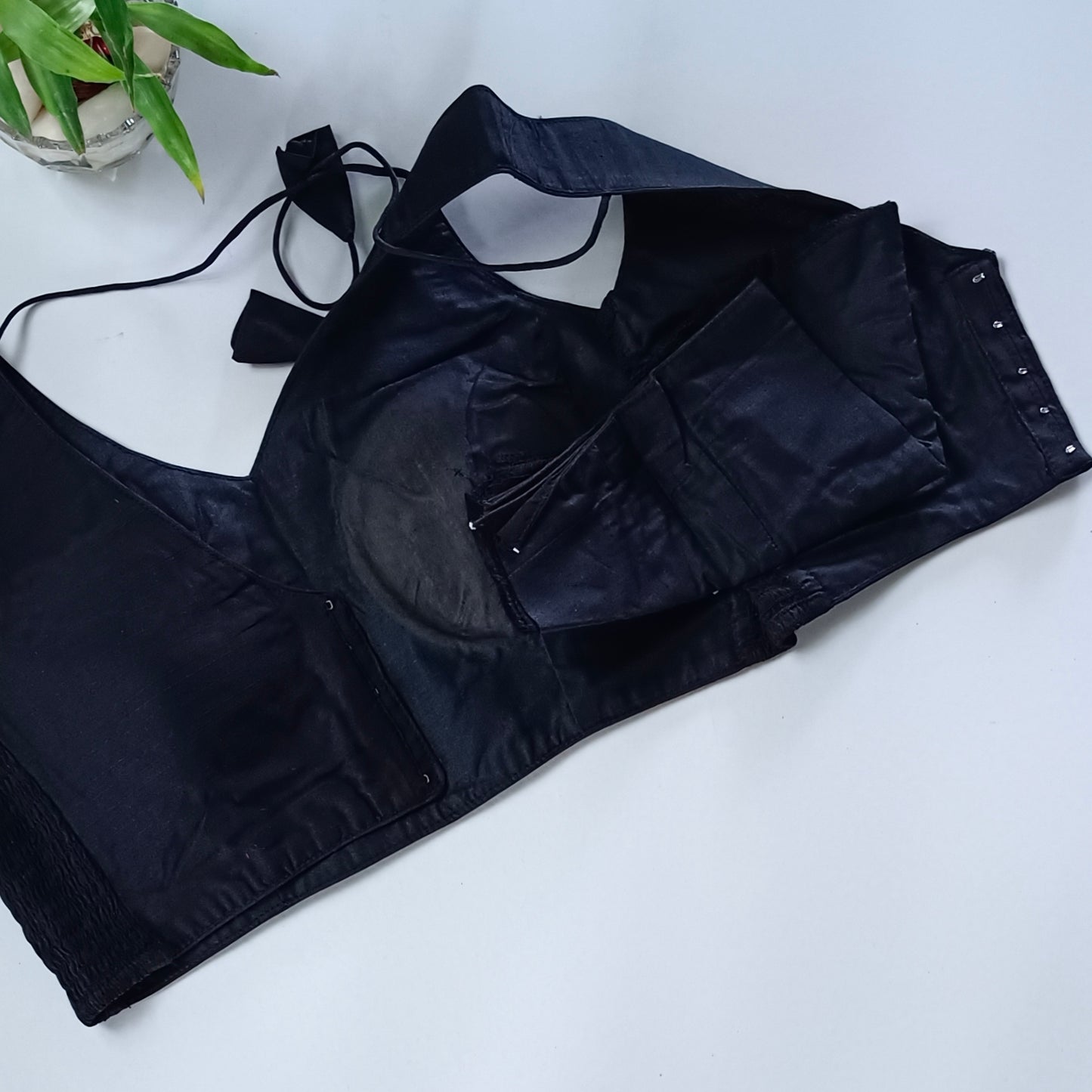 Black plain flexifit blouse (attachable sleeves)