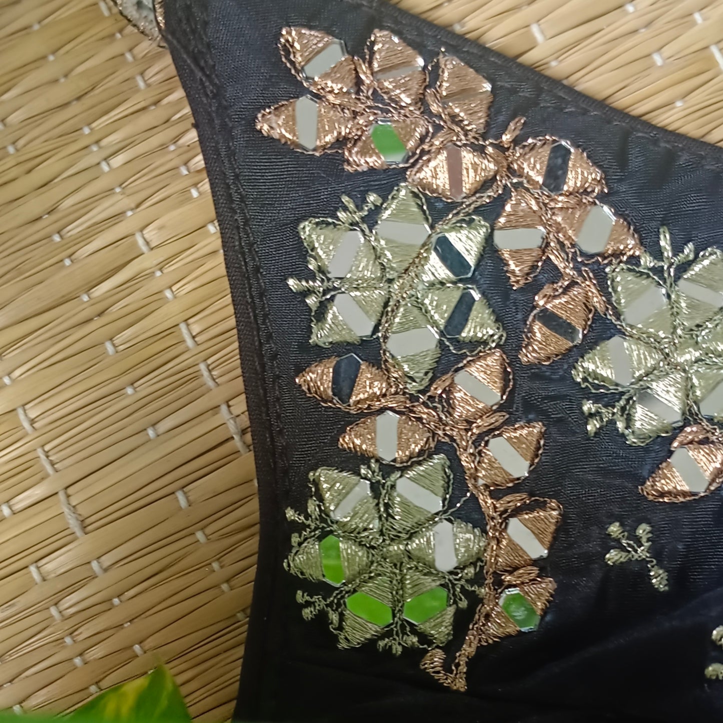 Black Mirror Work Blouse