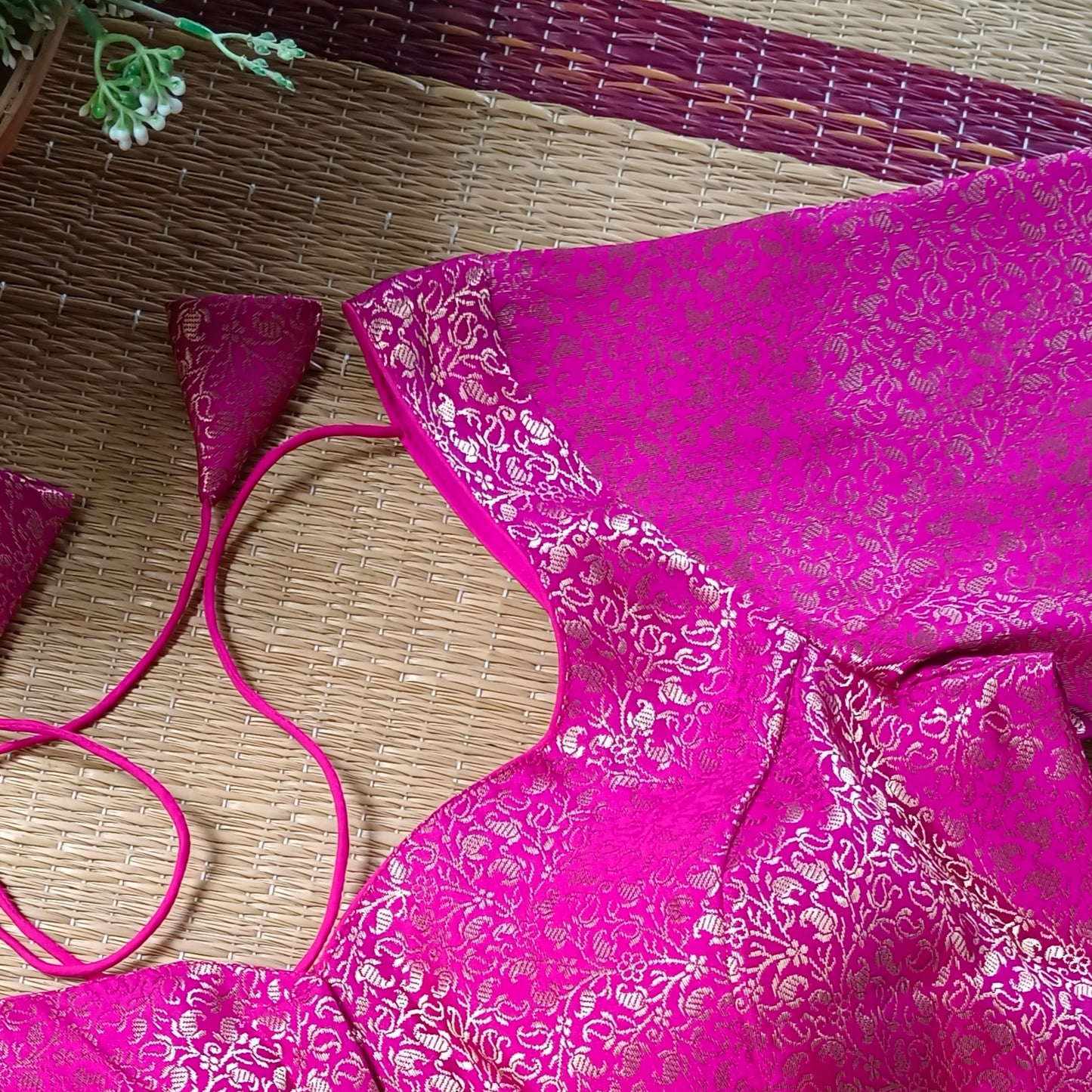 Rani Pink Sweetheart Neck Brocade Blouse