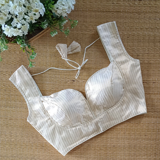 Golden 3 Sweetheart Neck Sleeveless Blouse