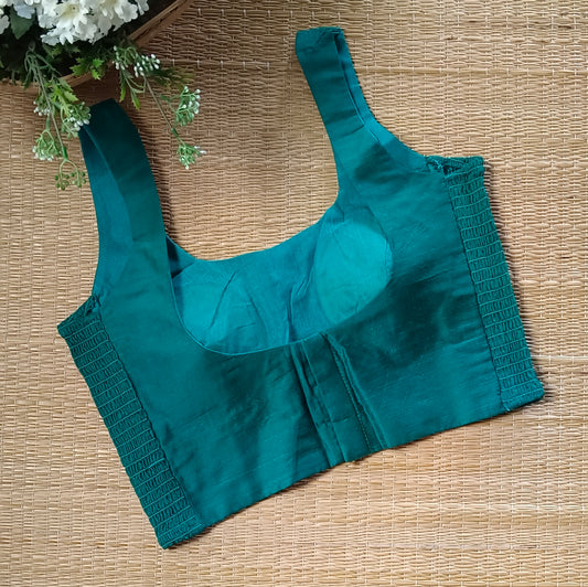 Green plain flexifit U neck blouse