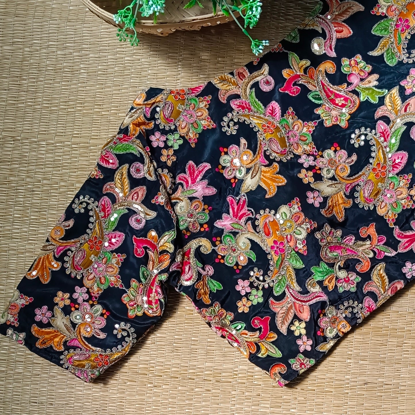 Black crepe code work blouse - Elbow sleeves