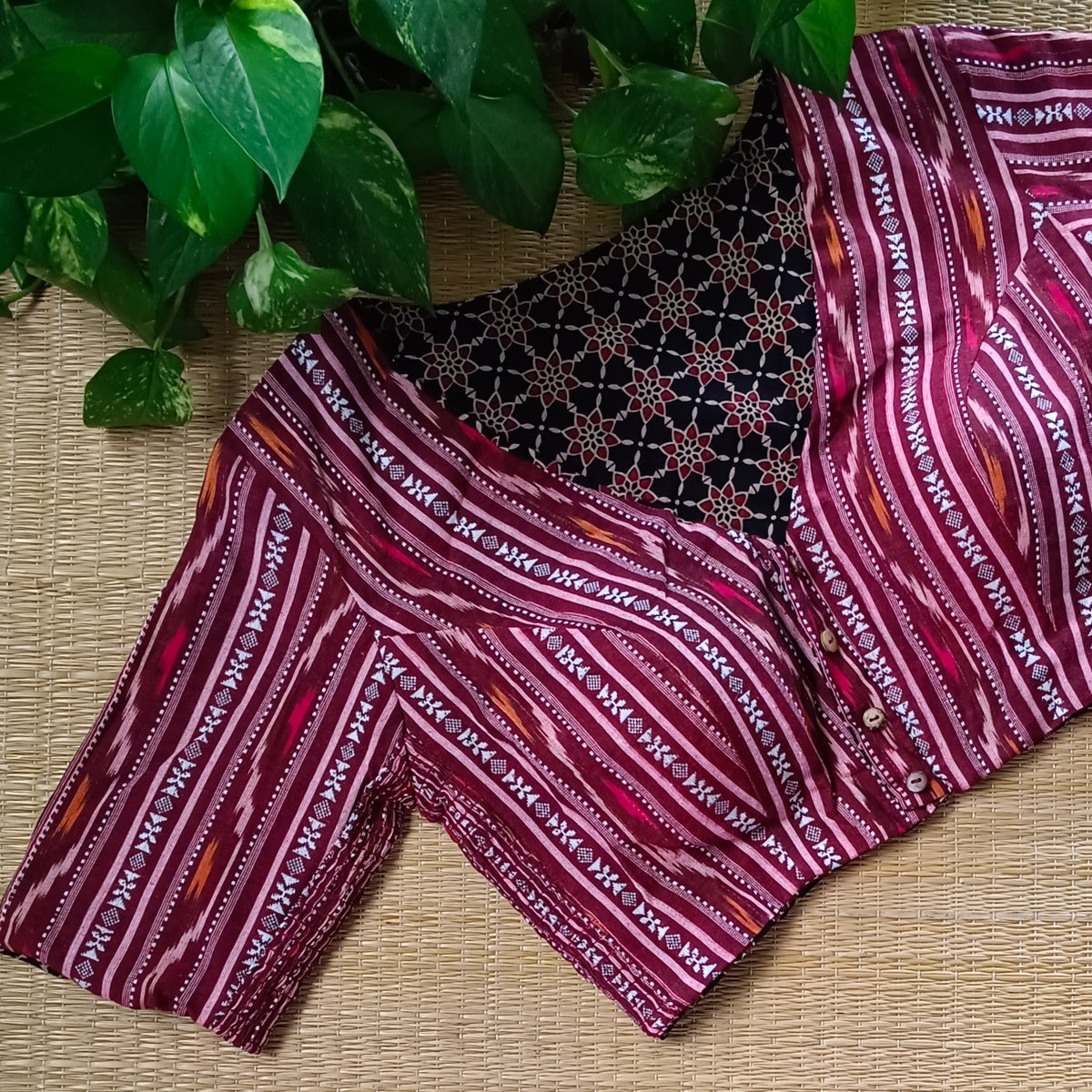 Ajrak & Ikkat Reversible flexi fit blouse 6