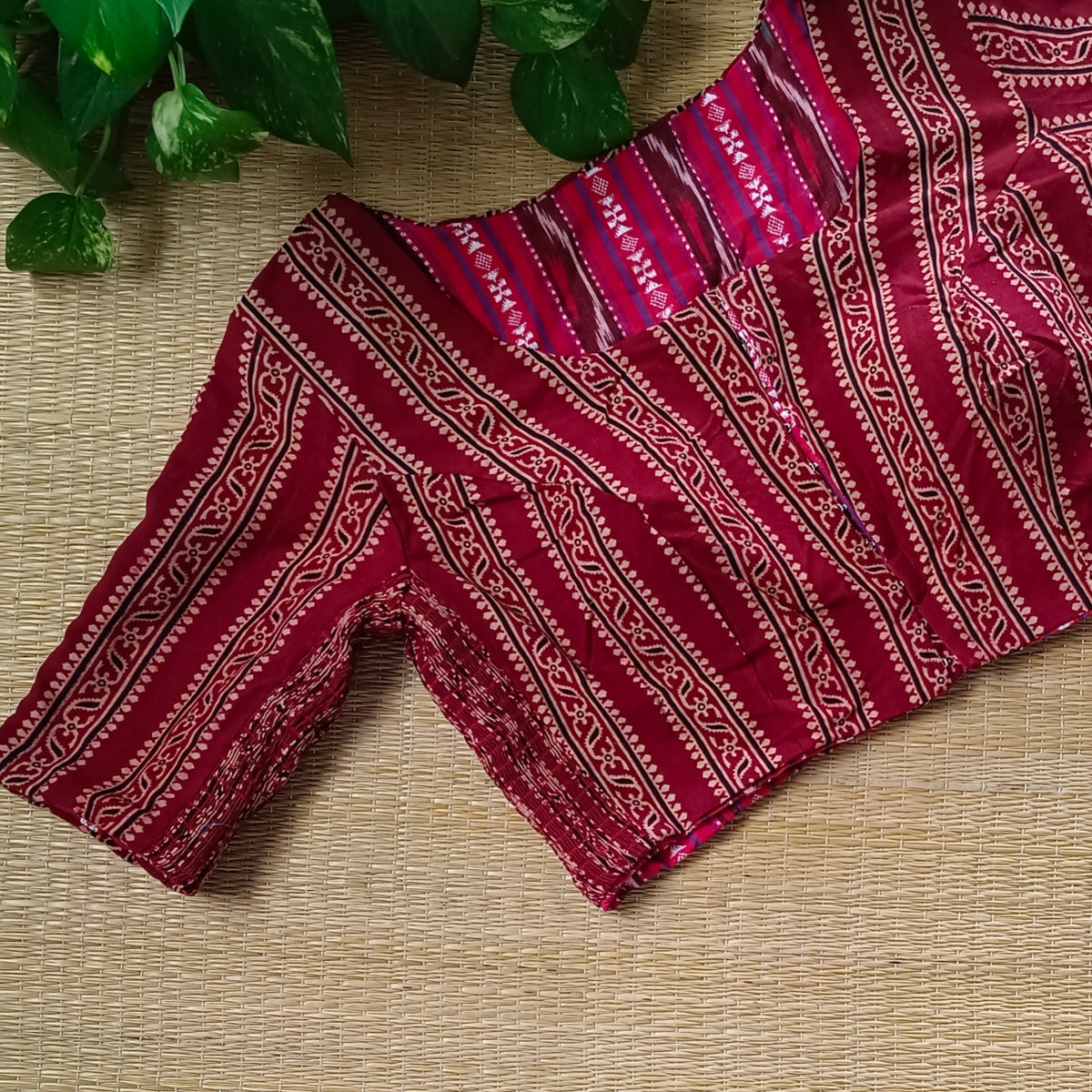 Ajrak & Ikkat Reversible flexi fit blouse 5