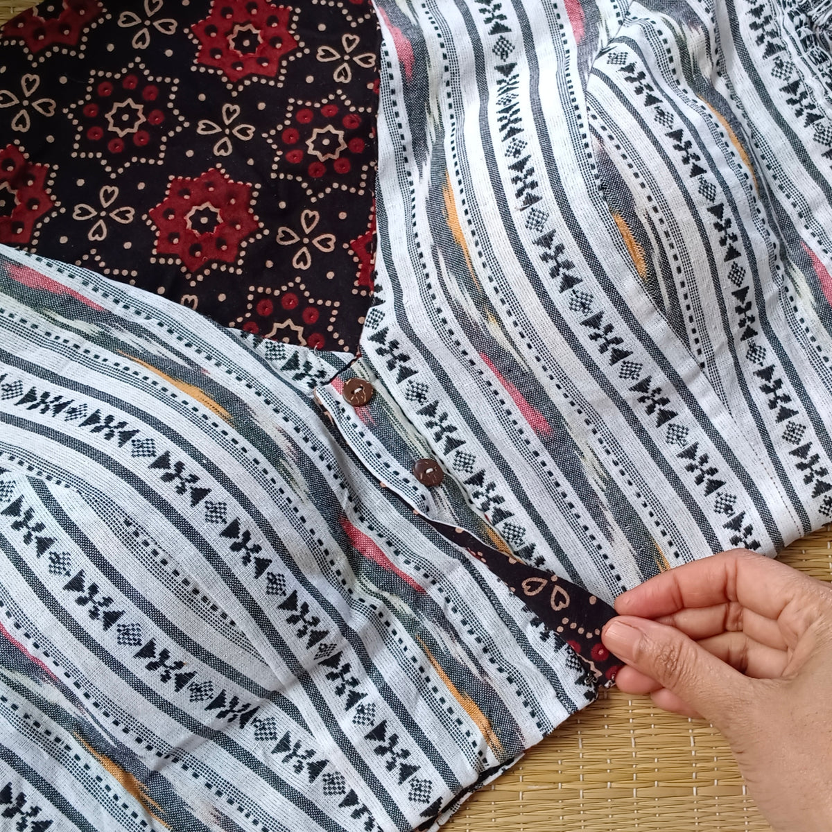 Ajrak & Ikkat Reversible flexi fit blouse 4