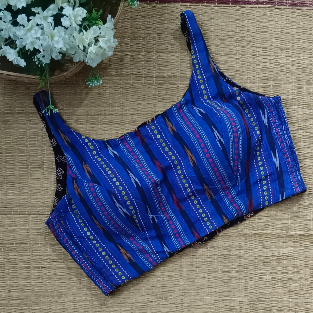 Ajrak & Ikkat Reversible flexi fit sleeveless blouse 5