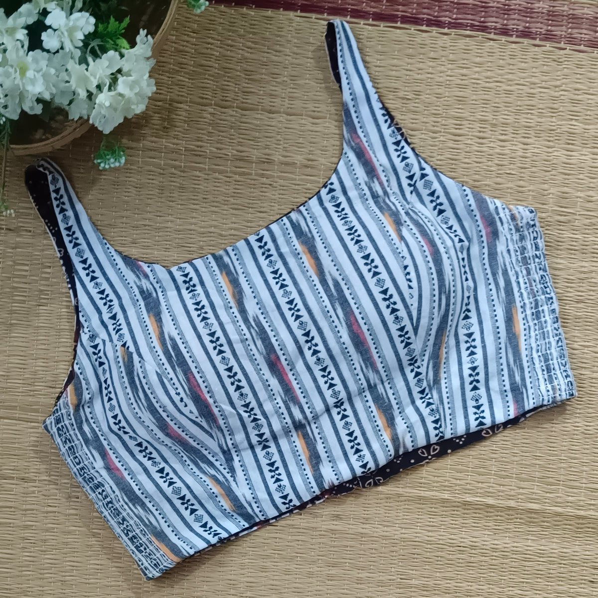 Ajrak & Ikkat Reversible flexi fit sleeveless blouse 6