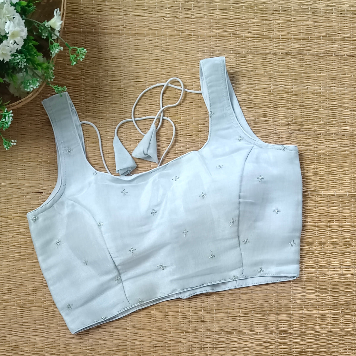 Silver metallic tissue sleeveless blouse