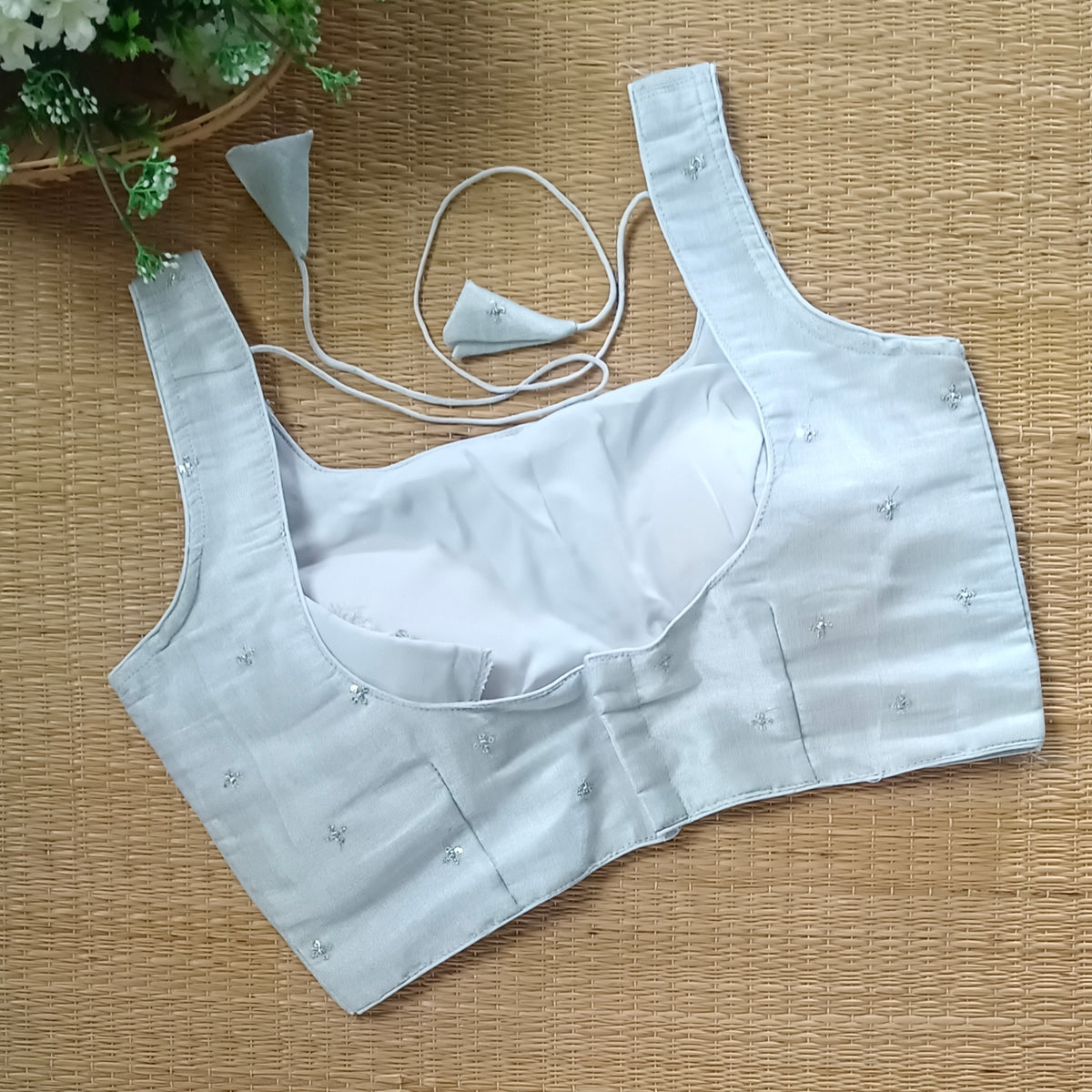 Silver metallic tissue sleeveless blouse