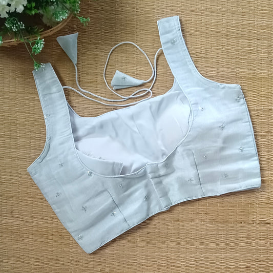Silver metallic tissue sleeveless blouse