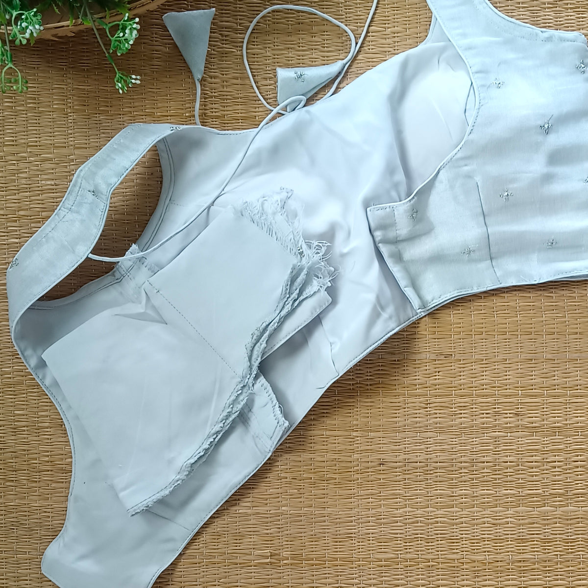 Silver metallic tissue sleeveless blouse
