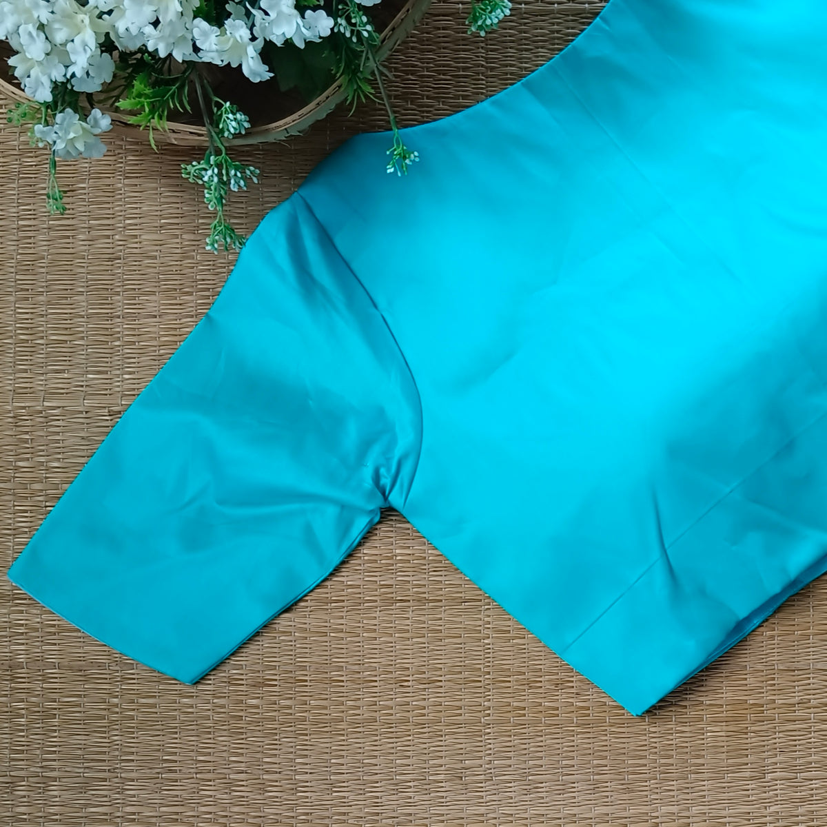 Blue plain blouse with buttons