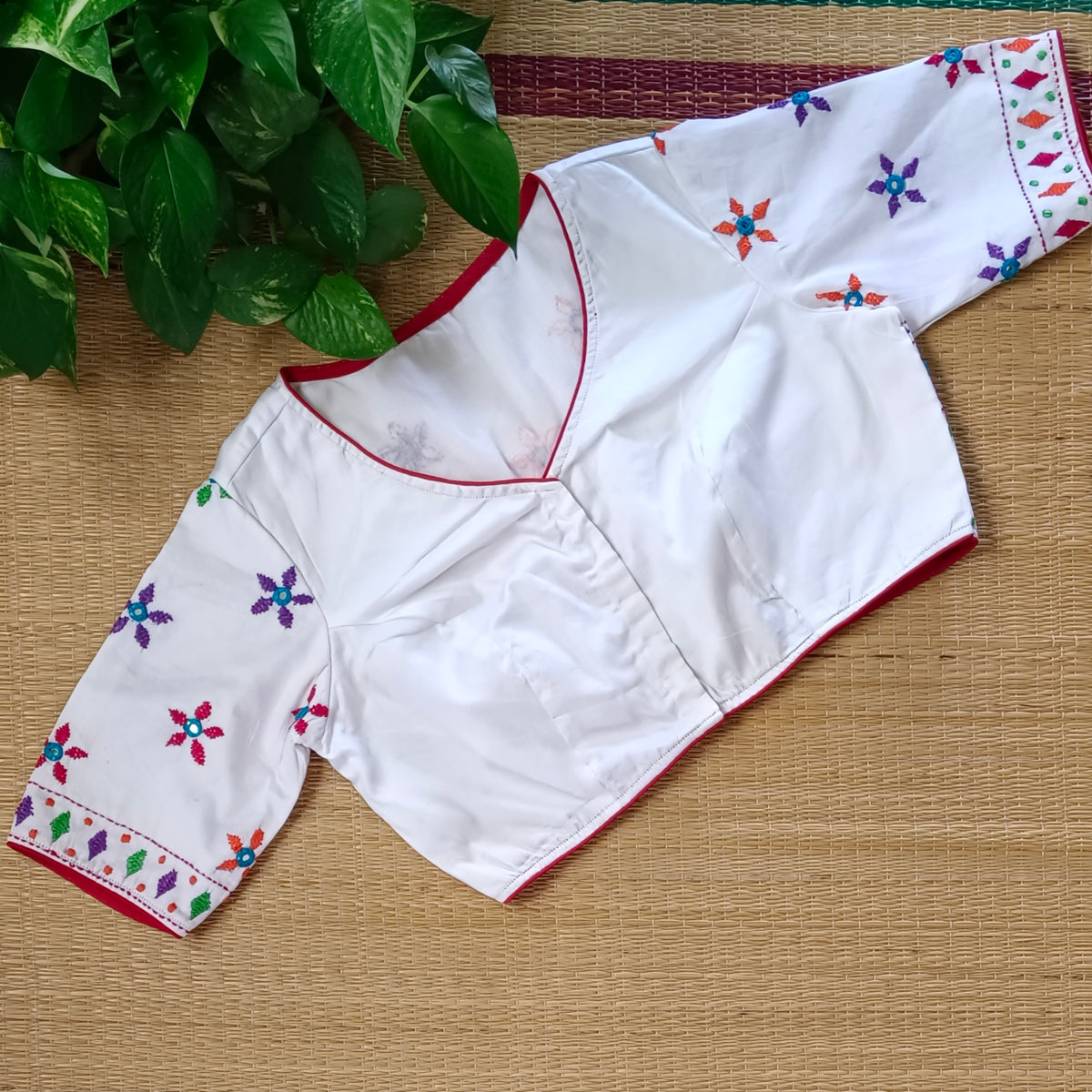 White Gujrati Hand Embroidery with mirror Blouse