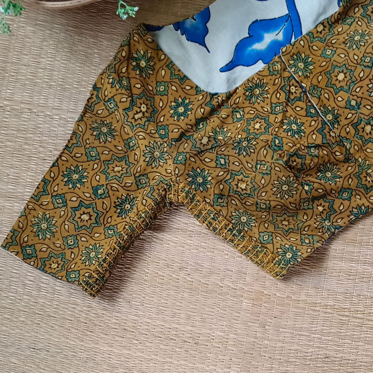 Kalamkari & Ajrak Reversible flexi fit blouse 1
