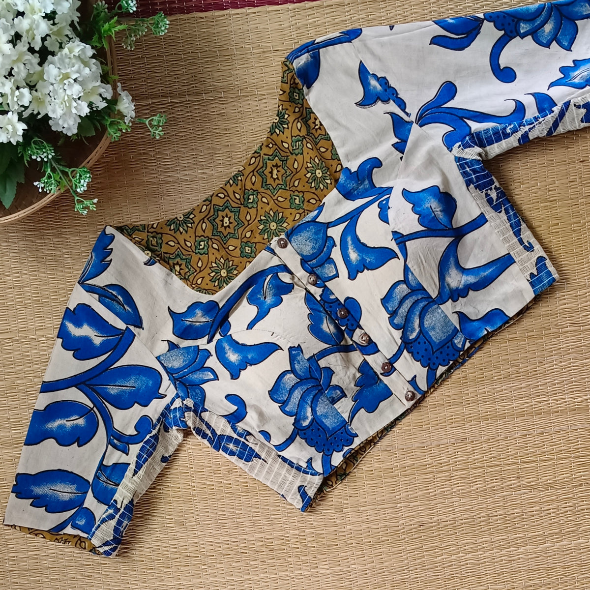 Kalamkari & Ajrak Reversible flexi fit blouse 1