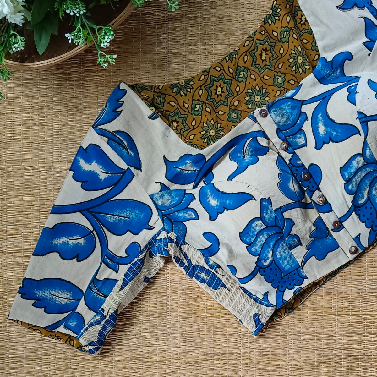 Kalamkari & Ajrak Reversible flexi fit blouse 1